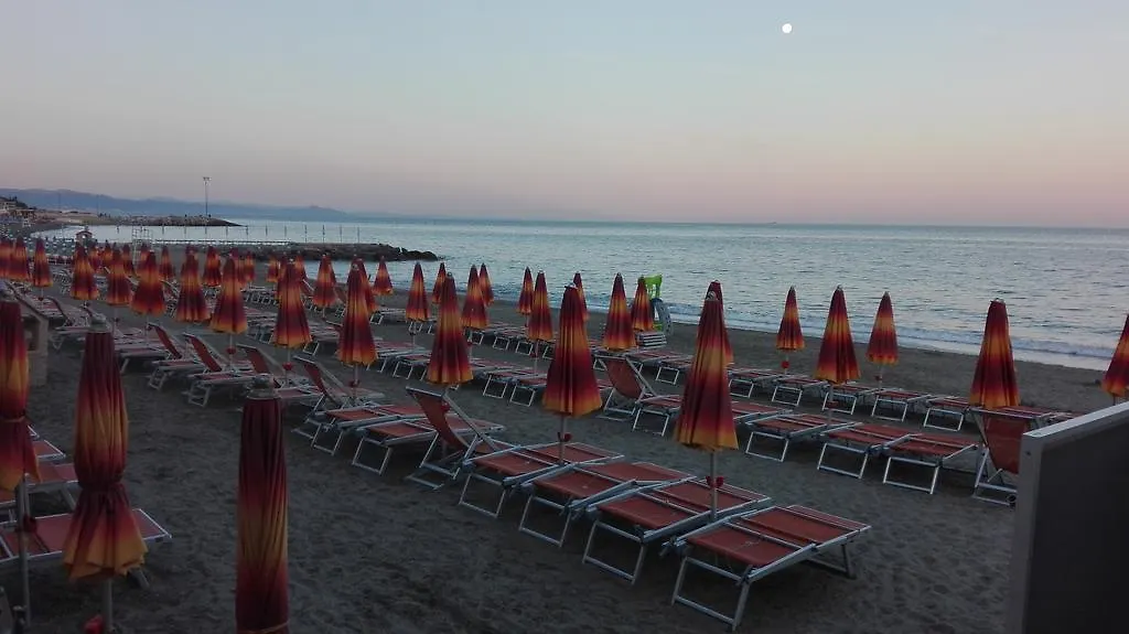 Hotel San Nazario Varazze 3*,  Italia